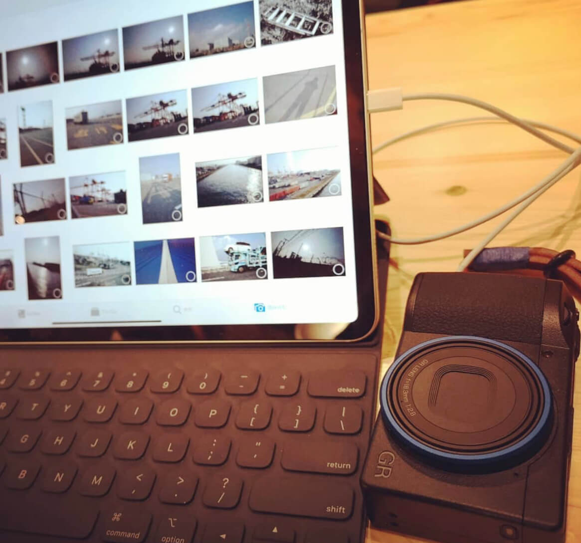 リコー GR IIIのSDカード、USBケーブル、モバイルバッテリーの選び方が